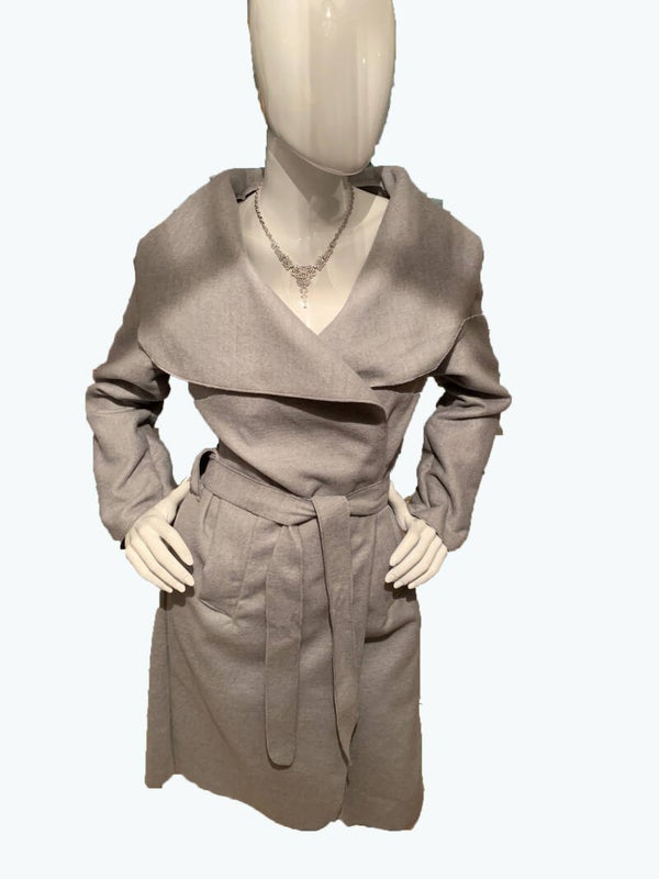 Mooie dames fashion mantel jas in de aanbieding.