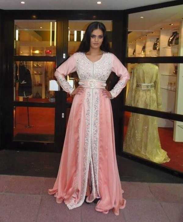 Model nummer 22.Takchita Jurk