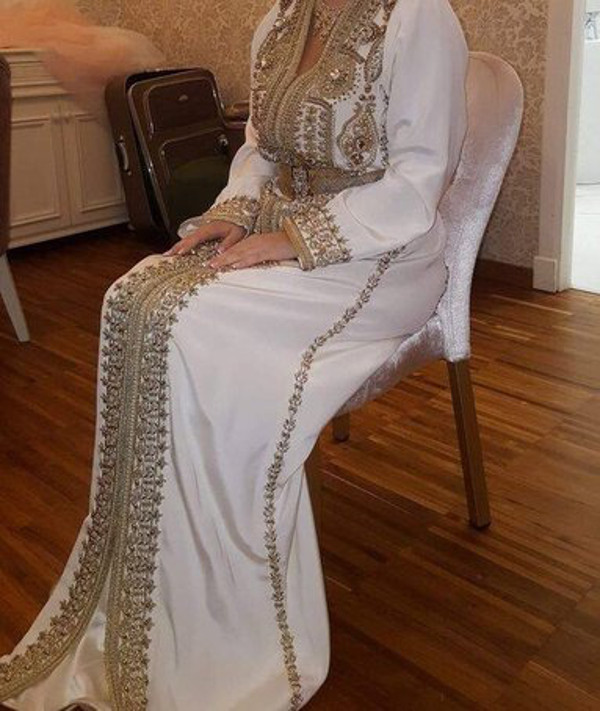 Model nummer 52, Kaftan jurk