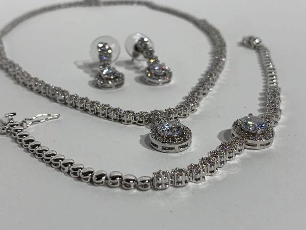 Luxery set swarovski.
