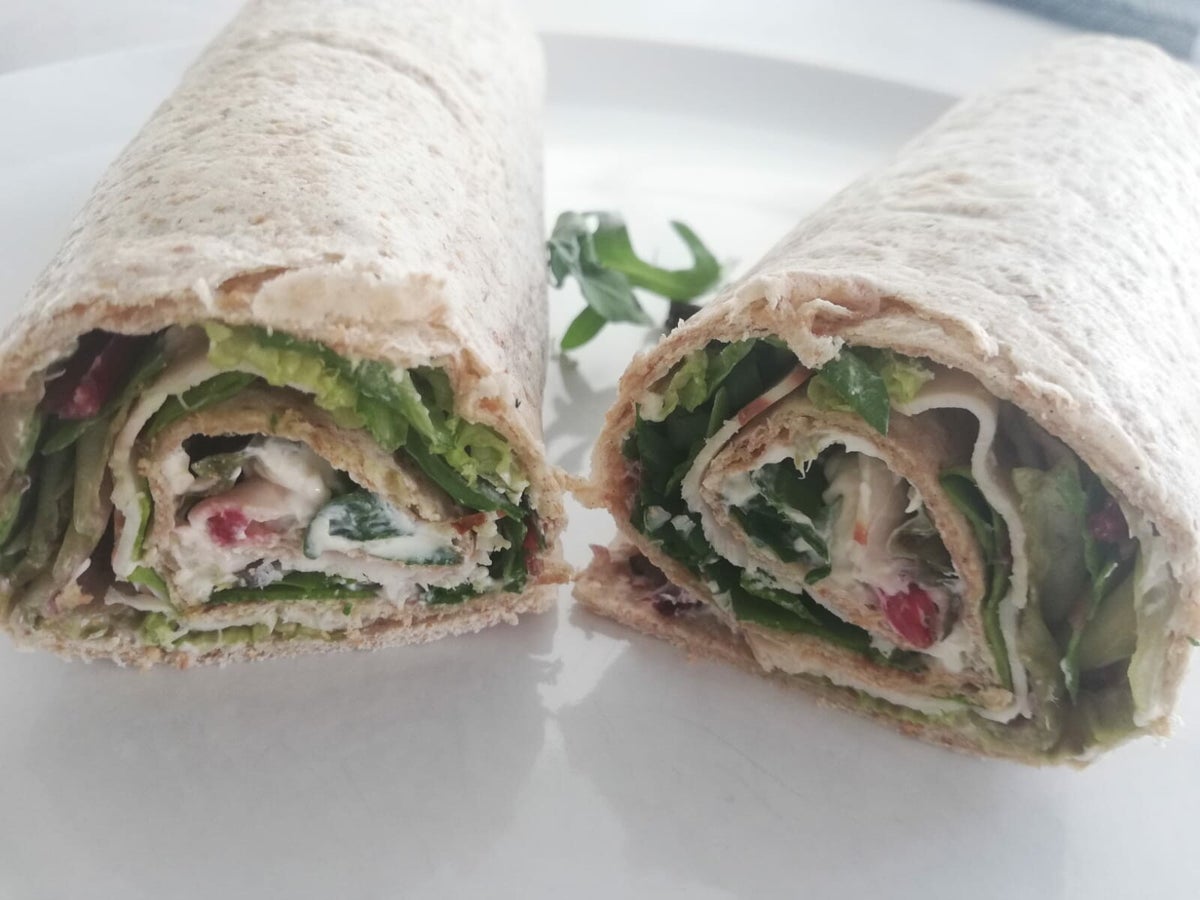 RECEPT Volkoren wrap met kipfilet en zuivelspread / Recepten Gezond