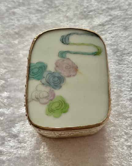 Porseleinen sieradendoos