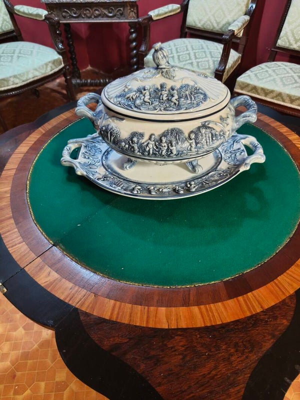 Sopera o centro de mesa capidimonti