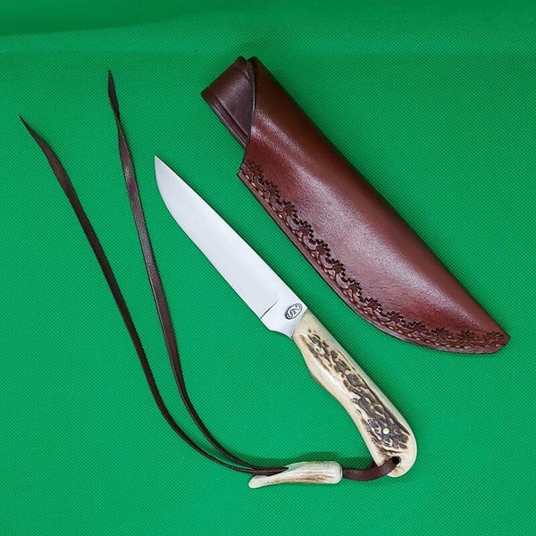 N° 241 - Couteau bois de cerf