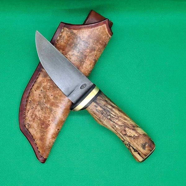 N° 435 – Couteau utilitaire tout usage Bois de hêtre échauffé
