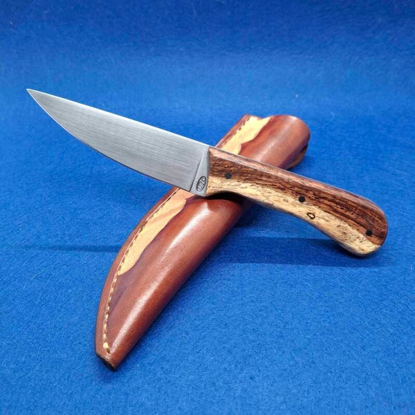 N° 458 – Petit Couteau Utilitaire – Bois de palissandre