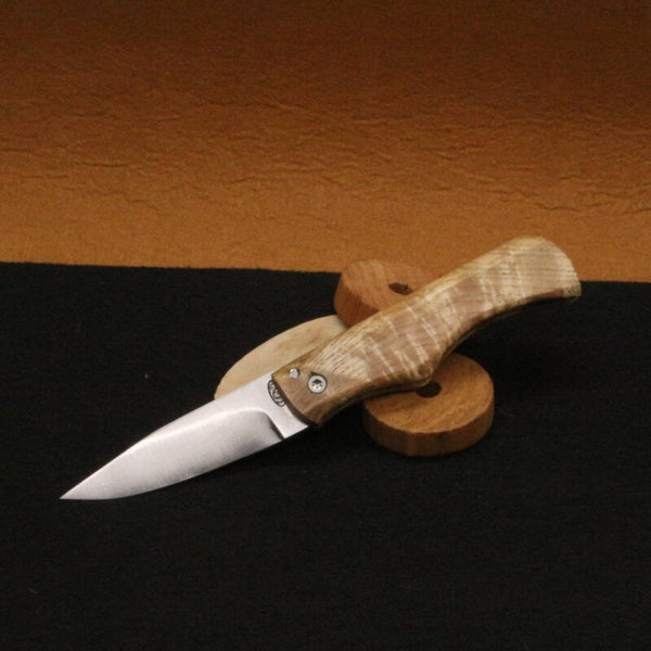 N° P251 – Couteau pliant dit à friction – Bois loupe de frêne