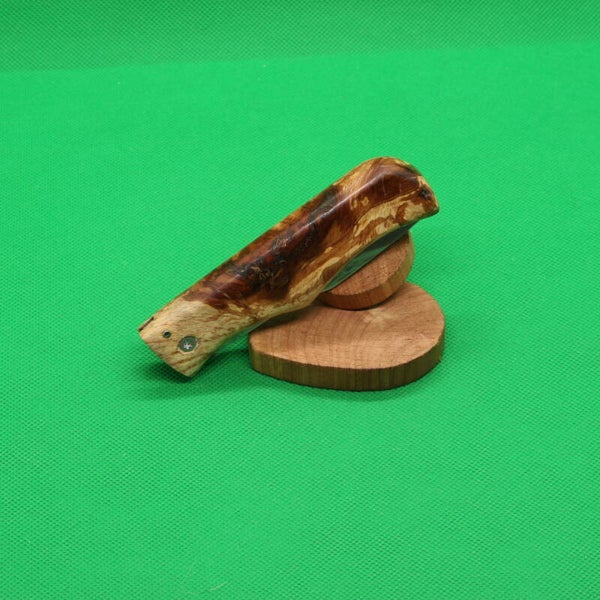 N° P259 – Couteau pliant dit à friction – Bois de hêtre échauffé