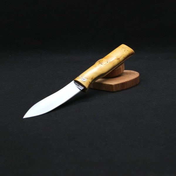 N° P266 – Couteau pliant dit à friction – Bois de buis