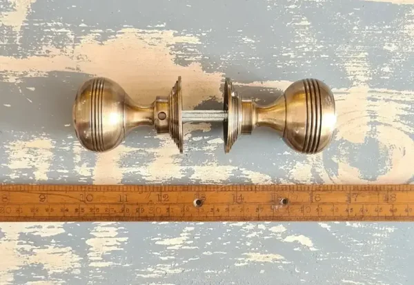 Door Knob Partial Circular Rings