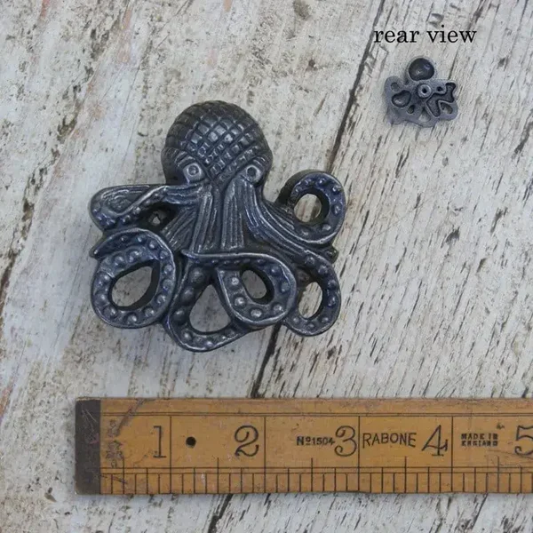 Knob Cupboard OCTOPUS