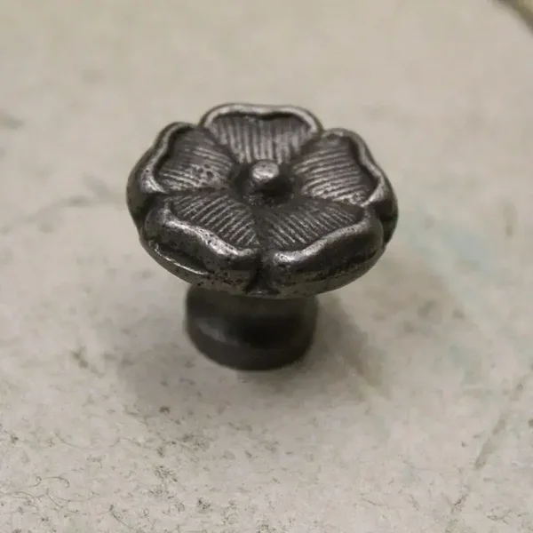 Knob Cupboard ROSE