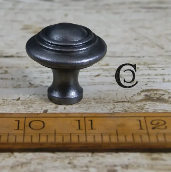 Knob Domed with Circular Rings