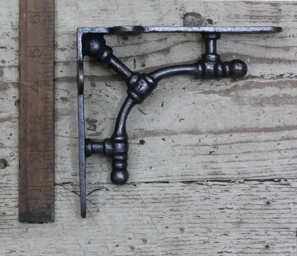 Shelf Bracket ALBION