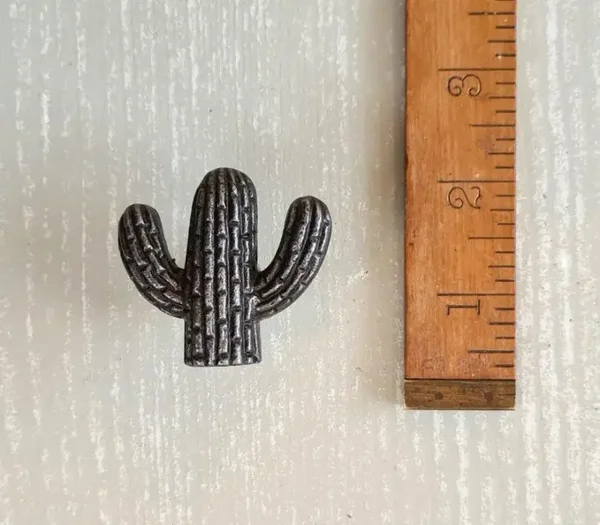 Knob Cupboard CACTUS