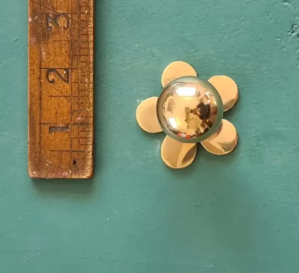 Knob Cupboard FLOWER