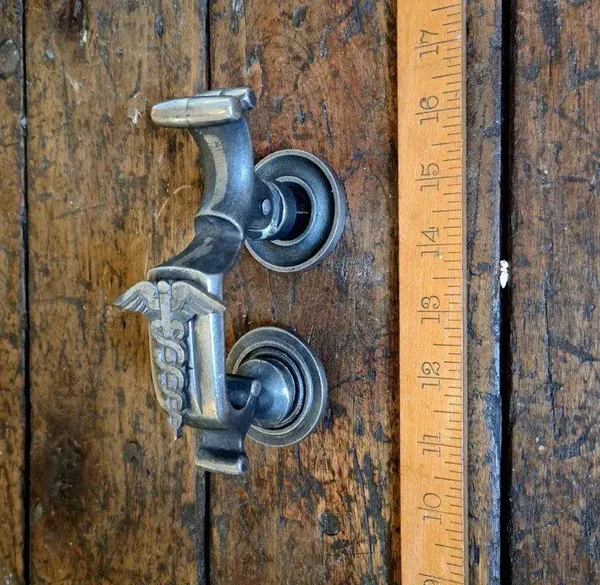 Door Knocker DOCTORS with Emblem
