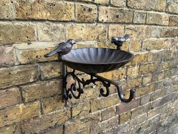 Wall Mount Bird Bath
