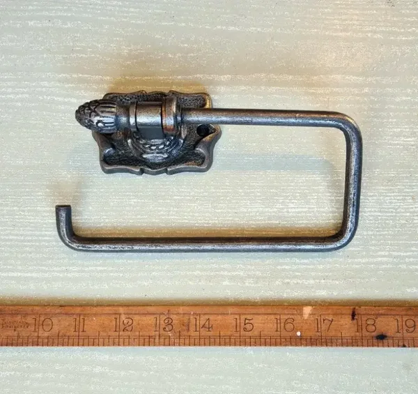 Toilet Roll Holder BOROUGH MARKET Cast Antique Iron