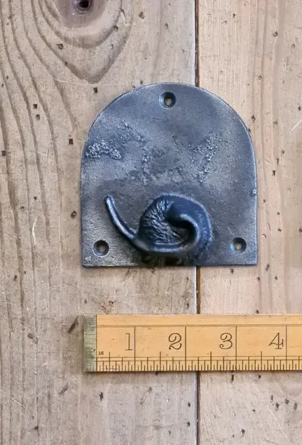 Mouse Going Into Hole Plaque