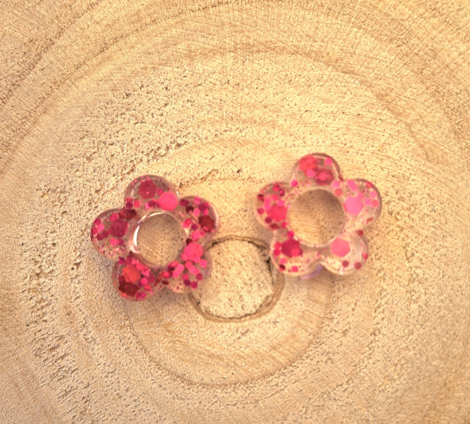 Fleurs paillettes rouges