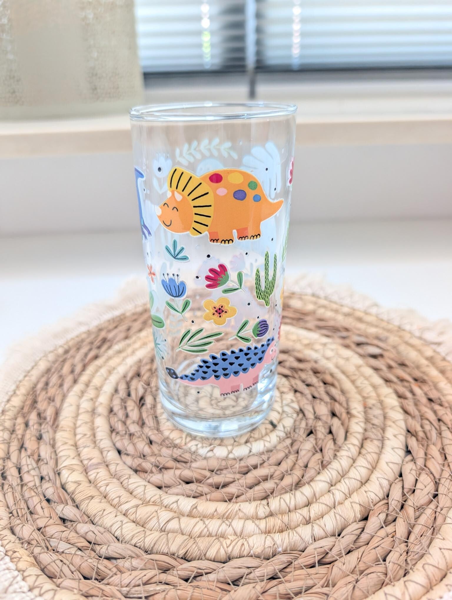 Glas - Dino's