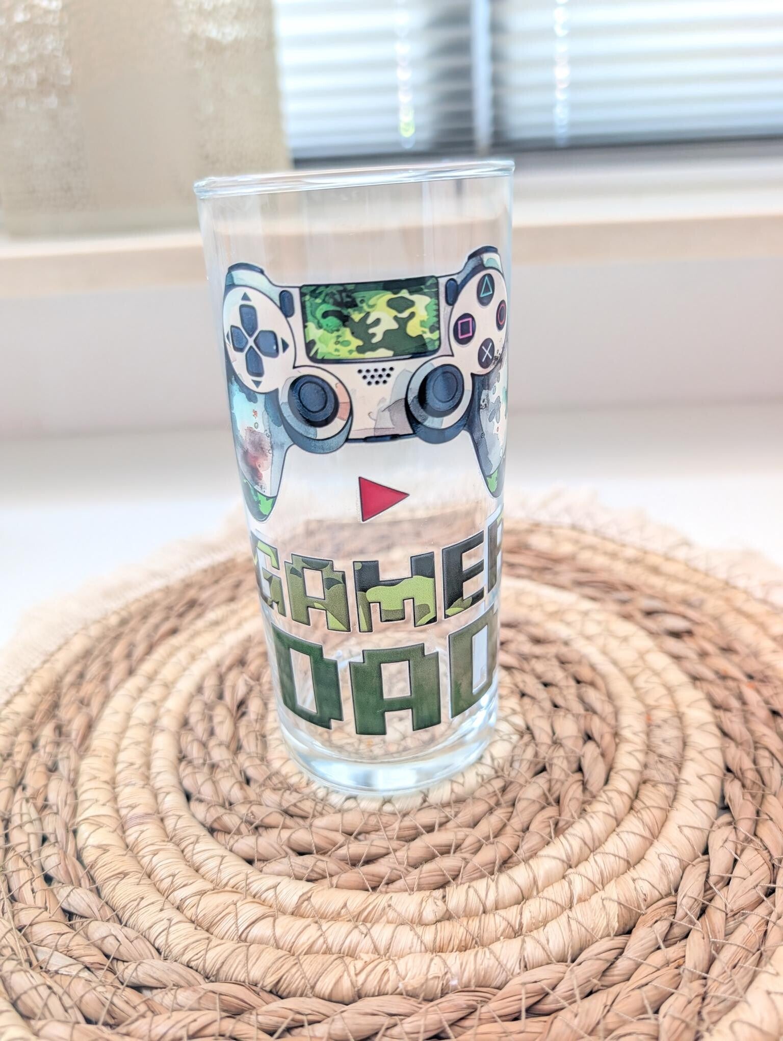 Glas - Gamer Dad