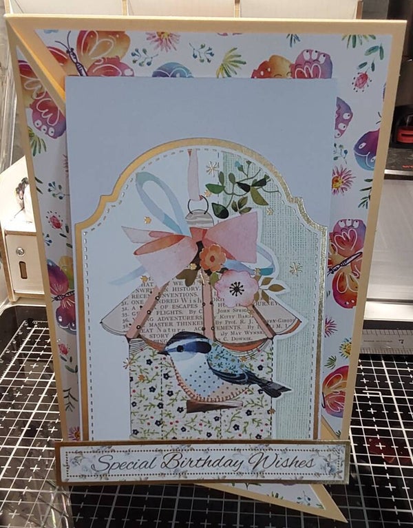 Diagonal fold card 7" x 5"