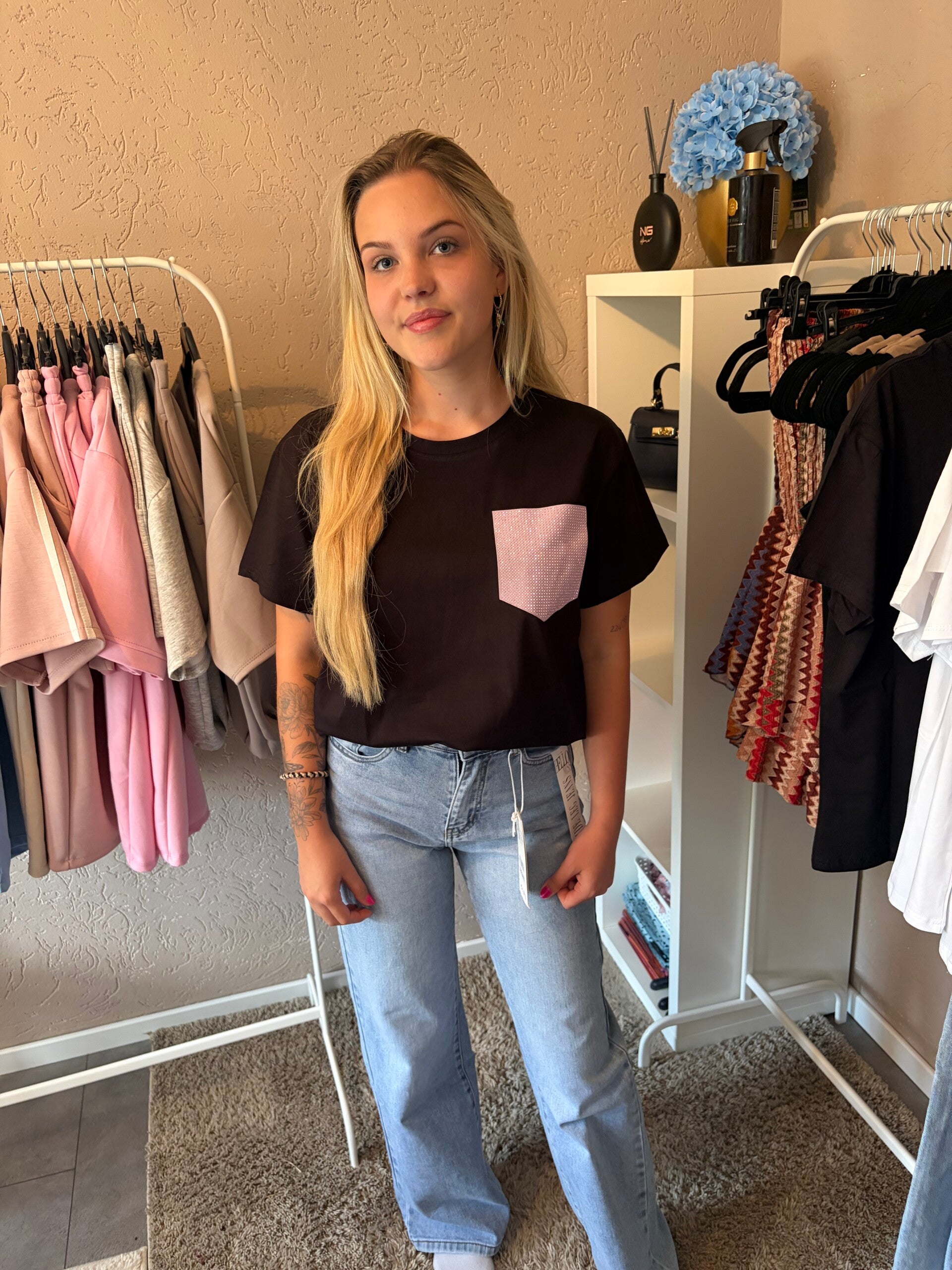 T shirt zwart met roze glitterzak