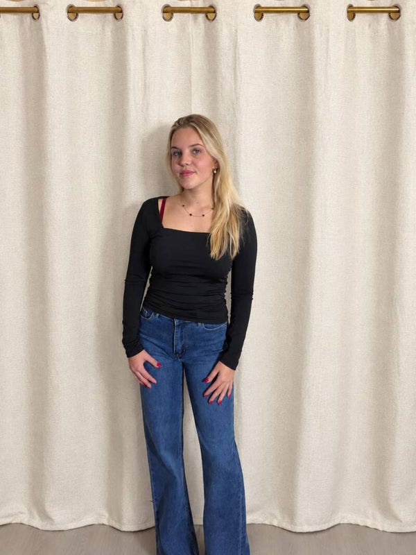 Zwarte top By Swan