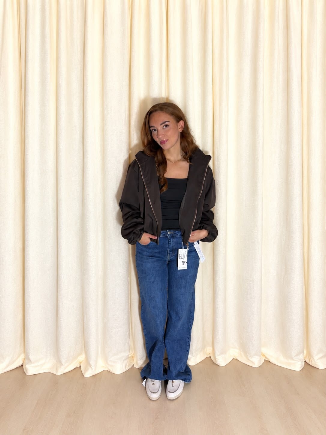 Lisa Bomber Bruin