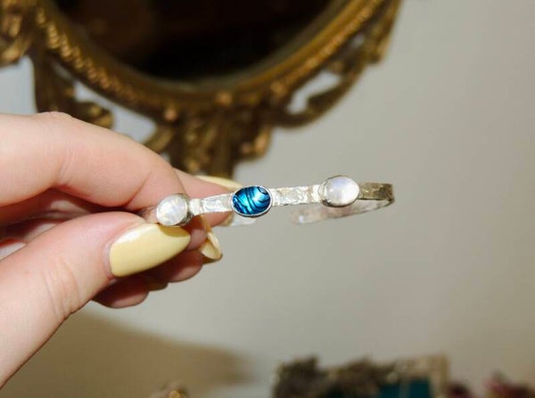 3 Stone bangle✨🔮