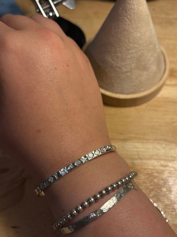 Sterling silver stamped cuff bangle🌊