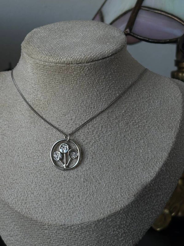 Handmade bouquet necklace💐