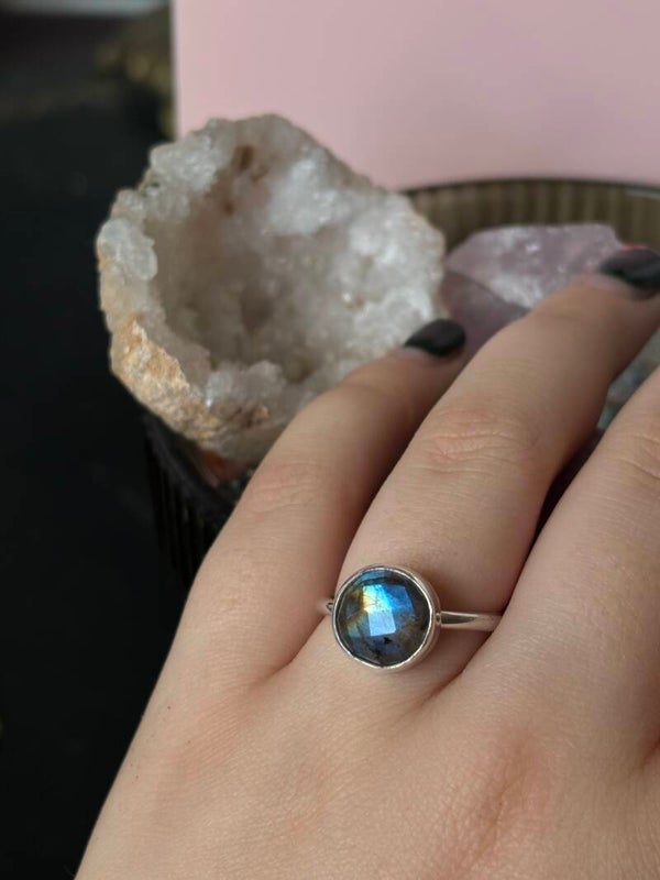 Handmade silver labradorite ring🔮Size P