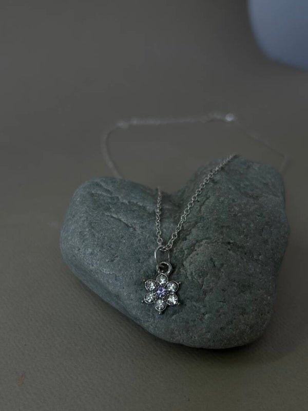 Daisy necklace