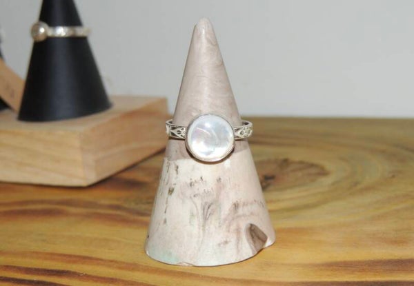 Mother of Pearl ring✨🔮