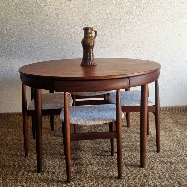 Table en teck model roudette de hans olsen