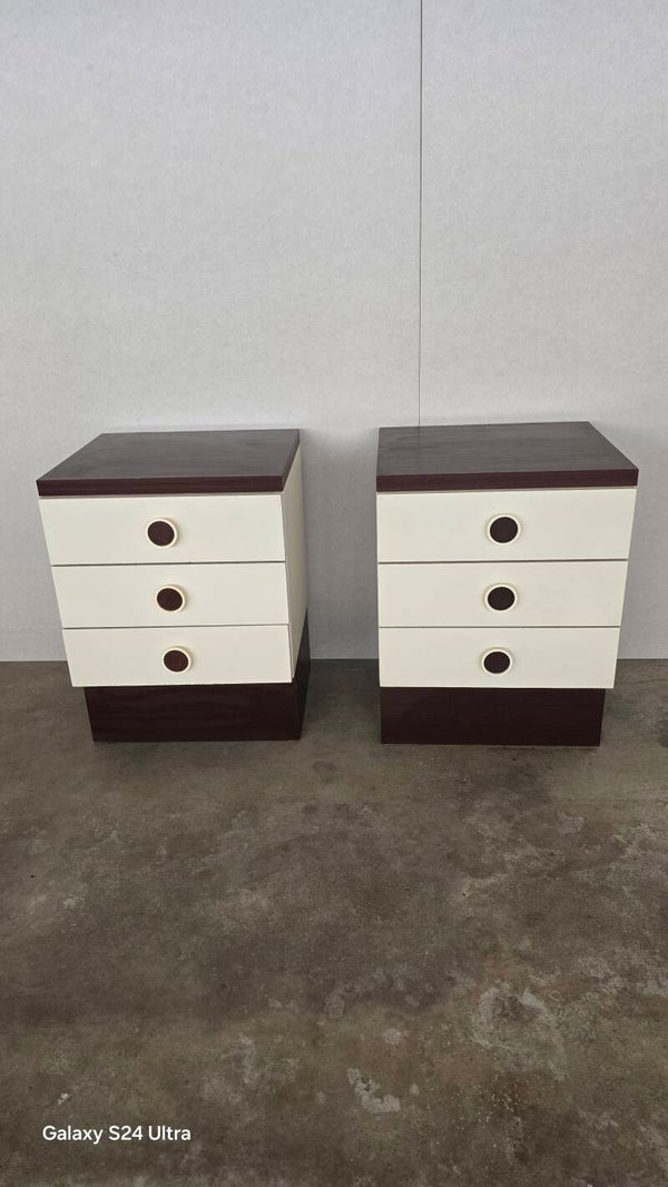 Paire de tables de nuit vintage