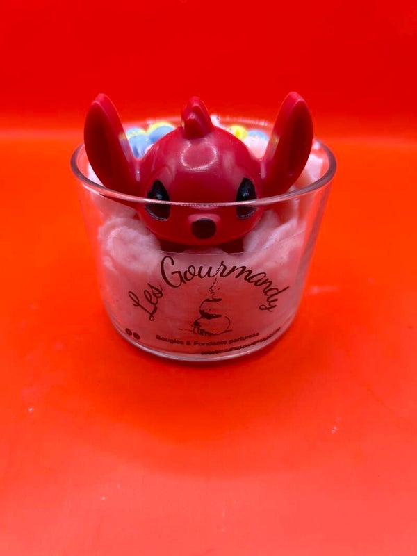 Bougie gourmande stik rouge .