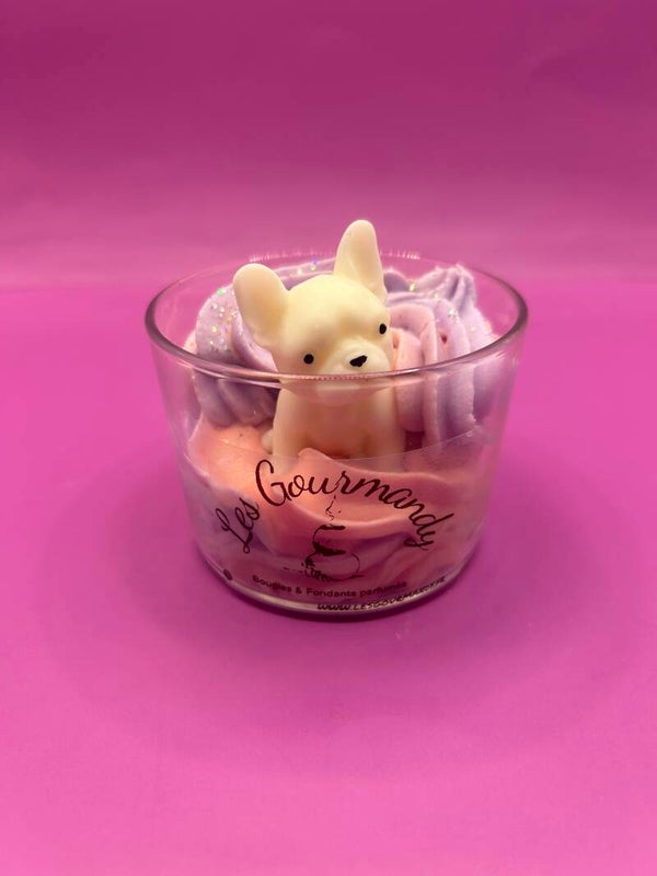 Bougie bouledogue cassis freesia.
