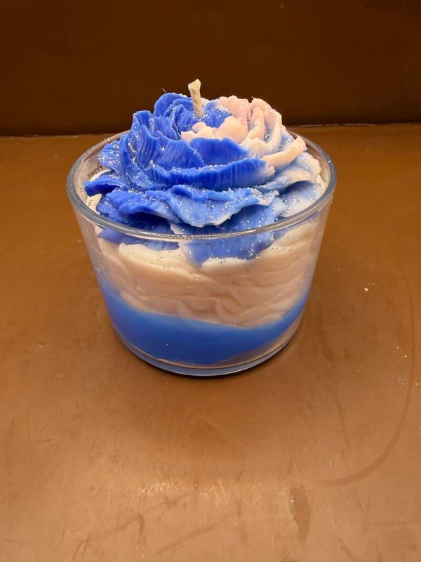 Bougie fleur bleu et rose claire