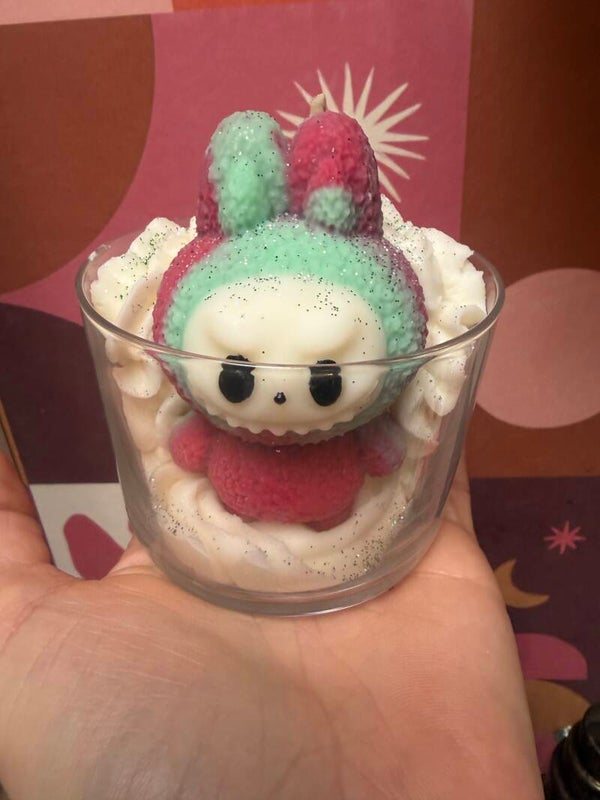 Bougie labubu