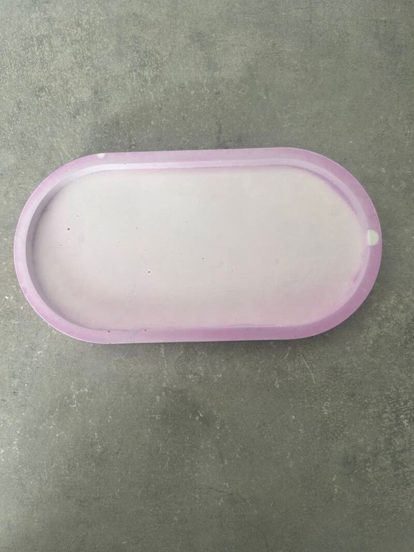 Plateau jesmonite rose et blanc.