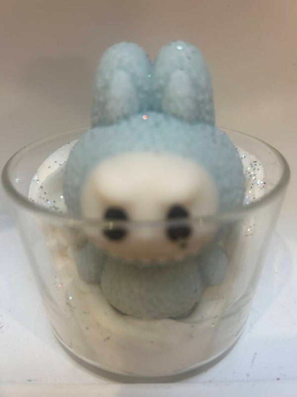 Bougie labubu