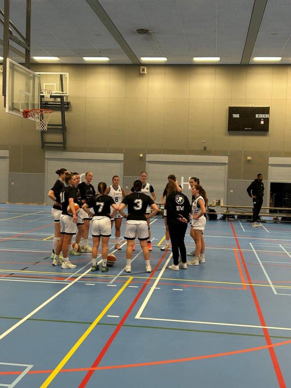 Bus naar finals, 30 mei Almere