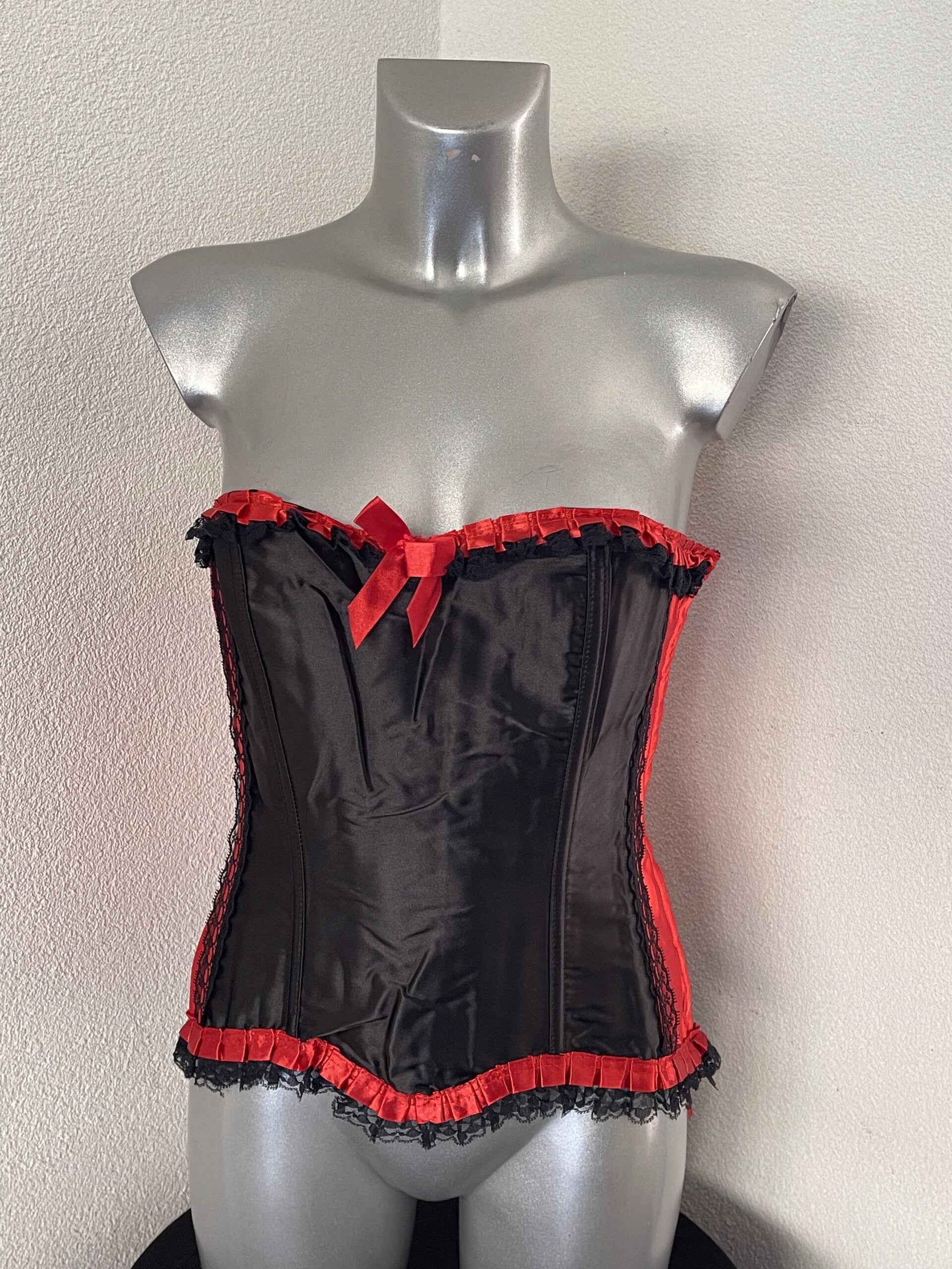Mooi sexy korset afgezet met zwart kant