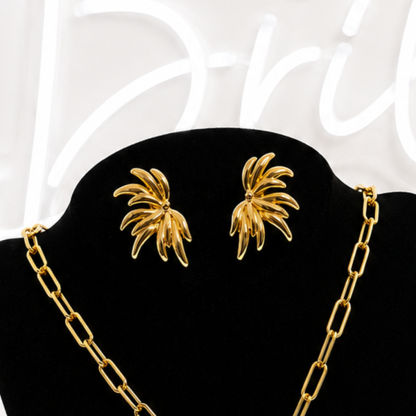 Boucles d’oreilles demi fleurs