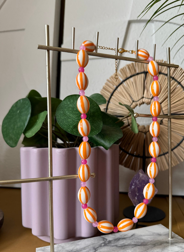 Handgeschilderde kralenketting | Roze/Oranje