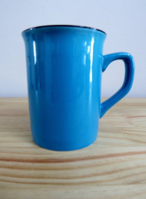 Tasse bleue